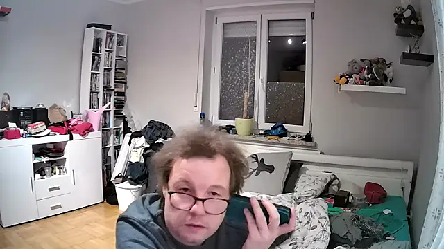 Snapshot of larsgessner30 chatting on November 19, 2025, 9:59 pm larsgessner30 online show from November 19, 2025, 9:59 pm