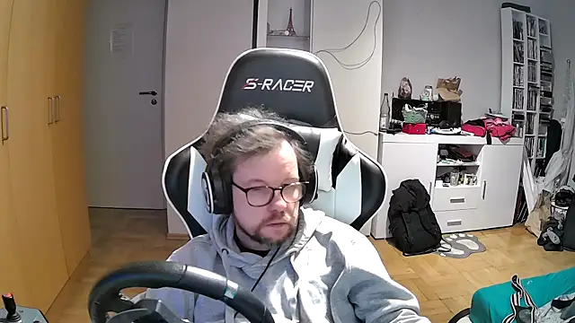 Snapshot of larsgessner30 chatting on October 30, 2025, 12:20 am larsgessner30 online show from October 30, 2025, 12:20 am