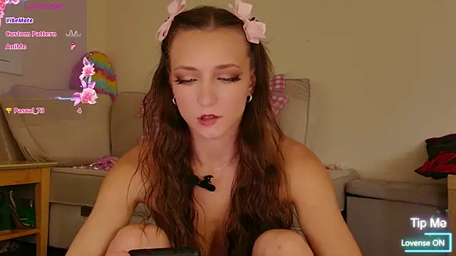 Snapshot of Milky_flexy_cat chatting on July 31, 2026, 2:47 pm Milky flexy cat online show from July 31, 2026, 2:47 pm