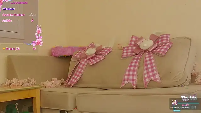 Snapshot of Milky_flexy_cat chatting on June 12, 2026, 2:37 pm Milky flexy cat online show from June 12, 2026, 2:37 pm
