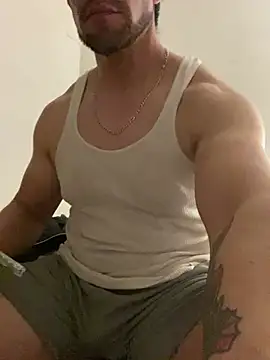 Snapshot of FumesClouds chatting on February 24, 2026, 2:56 am FumesClouds online show from February 24, 2026, 2:56 am