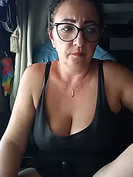 Snapshot of cuplubijoanna chatting on July 14, 2026, 11:05 am cuplubijoanna online show from July 14, 2026, 11:05 am