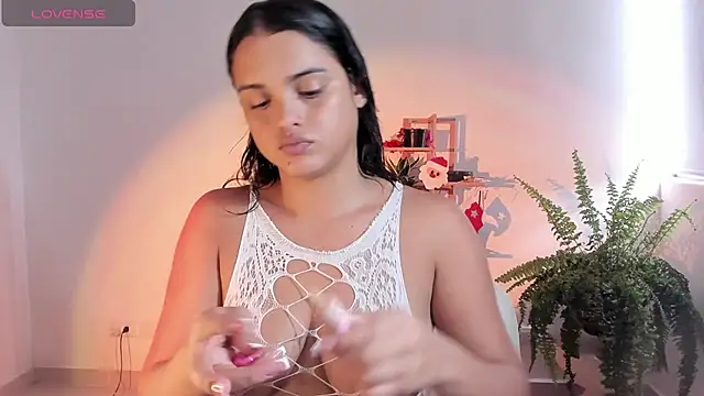 Snapshot of rossth1 chatting on November 27, 2025, 7:03 pm rossth1 online show from November 27, 2025, 7:03 pm