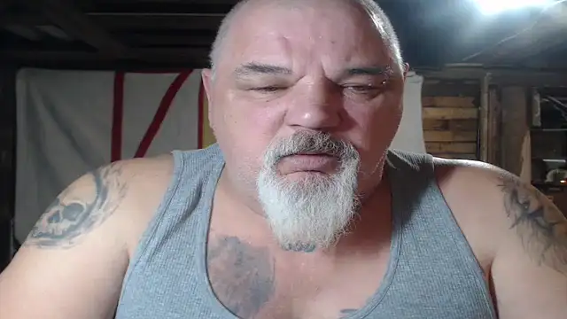 Snapshot of Newfiesausage1972 chatting on March 14, 2026, 9:04 am Newfiesausage1972 online show from March 14, 2026, 9:04 am