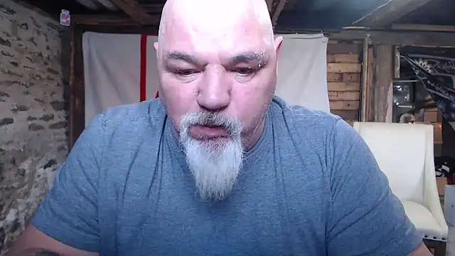 Snapshot of Newfiesausage1972 chatting on February 16, 2026, 4:16 pm Newfiesausage1972 online show from February 16, 2026, 4:16 pm