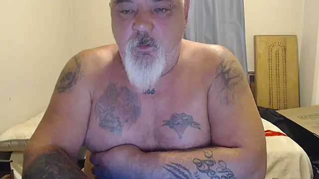 Snapshot of Newfiesausage1972 chatting on September 22, 2025, 12:33 pm Newfiesausage1972 online show from September 22, 2025, 12:33 pm