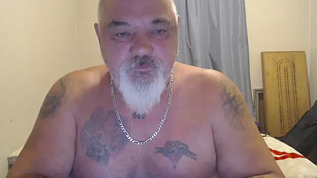 Snapshot of Newfiesausage1972 chatting on September 26, 2025, 4:36 pm Newfiesausage1972 online show from September 26, 2025, 4:36 pm