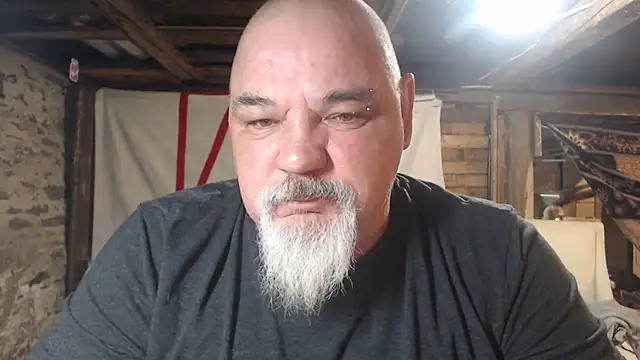 Snapshot of Newfiesausage1972 chatting on March 2, 2026, 7:15 am Newfiesausage1972 online show from March 2, 2026, 7:15 am