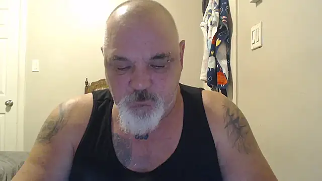 Snapshot of Newfiesausage1972 chatting on February 16, 2025, 10:33 pm Newfiesausage1972 online show from February 16, 2025, 10:33 pm