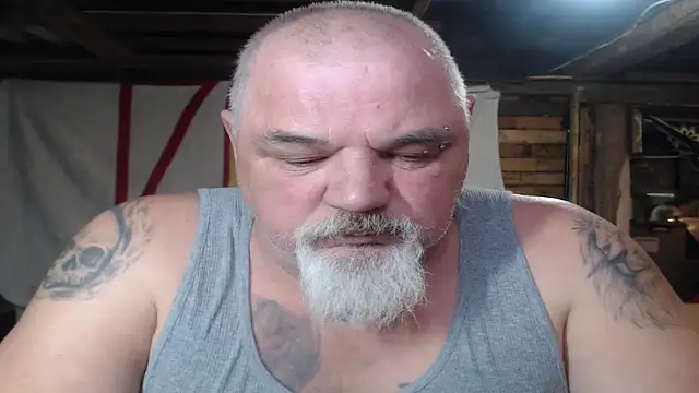 Snapshot of Newfiesausage1972 chatting on March 16, 2026, 7:16 pm Newfiesausage1972 online show from March 16, 2026, 7:16 pm