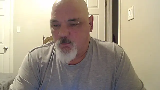 Snapshot of Newfiesausage1972 chatting on February 25, 2025, 10:59 am Newfiesausage1972 online show from February 25, 2025, 10:59 am