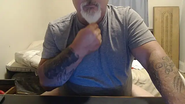 Snapshot of Newfiesausage1972 chatting on September 8, 2025, 2:49 pm Newfiesausage1972 online show from September 8, 2025, 2:49 pm