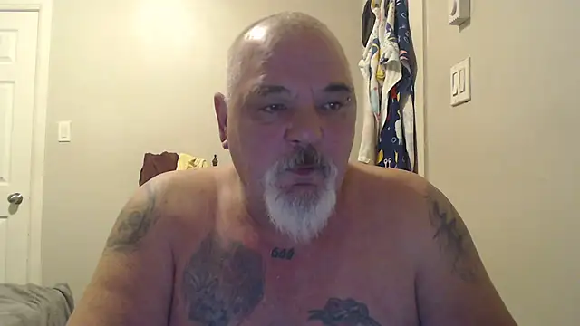 Snapshot of Newfiesausage1972 chatting on March 12, 2025, 7:36 pm Newfiesausage1972 online show from March 12, 2025, 7:36 pm