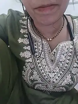 Snapshot of Simaran_bhabhi chatting on July 15, 2026, 5:47 am Simaran bhabhi online show from July 15, 2026, 5:47 am