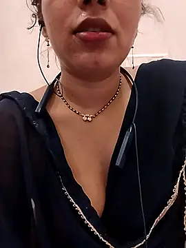 Simaran bhabhi online show from March 18, 2026, 1:24 pm