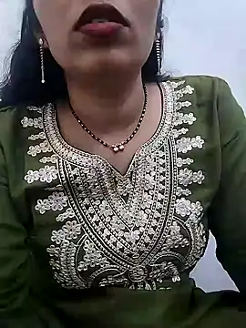 Snapshot of Simaran_bhabhi chatting on August 3, 2026, 2:34 pm Simaran bhabhi online show from August 3, 2026, 2:34 pm