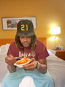 1BeautyN1Beast online show from October 19, 2025, 8:22 pm