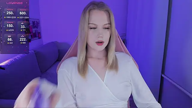 Honey blonde online show from November 20, 2025, 10:31 pm