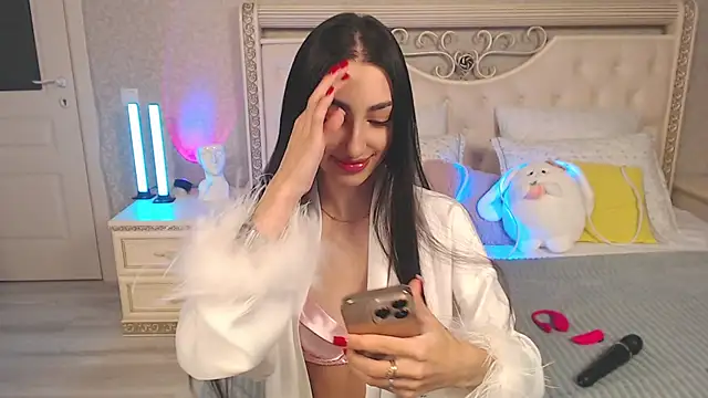 Lina Robbins online show from January 18, 2026, 4:16 am