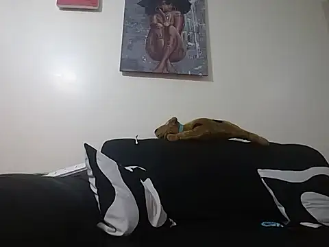 Snapshot of hoely_grail01 chatting on October 29, 2025, 6:51 pm hoely grail01 online show from October 29, 2025, 6:51 pm