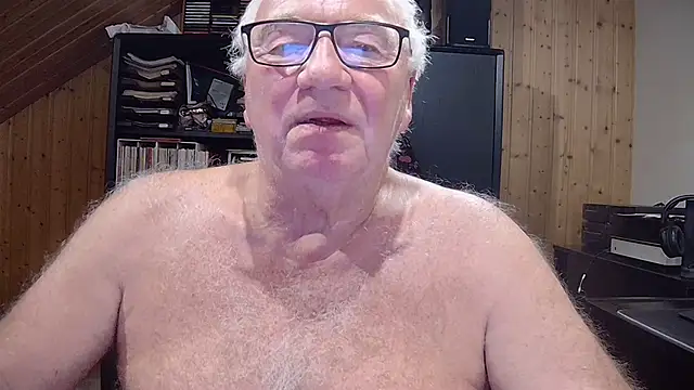Snapshot of biggandybig chatting on October 20, 2025, 9:59 pm biggandybig online show from October 20, 2025, 9:59 pm