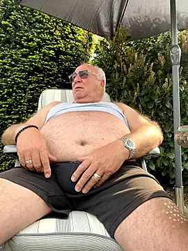 biggandybig online show from May 10, 2026, 2:41 pm