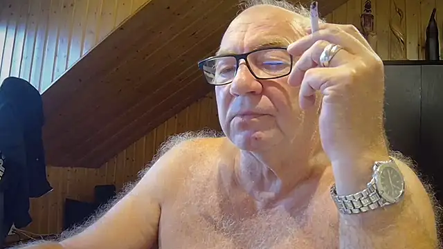 Snapshot of biggandybig chatting on October 16, 2025, 6:21 am biggandybig online show from October 16, 2025, 6:21 am