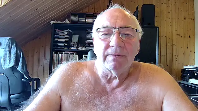 biggandybig online show from May 4, 2026, 8:17 am