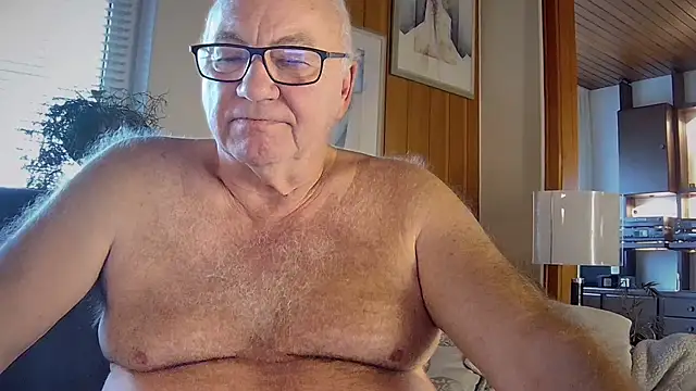 Snapshot of biggandybig chatting on November 16, 2025, 1:16 pm biggandybig online show from November 16, 2025, 1:16 pm