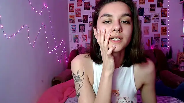 Snapshot of Celine_Dionn chatting on December 15, 2024, 4:15 pm Celine Dionn online show from December 15, 2024, 4:15 pm