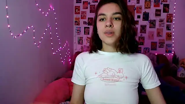 Snapshot of Celine_Dionn chatting on January 2, 2025, 4:52 am Celine Dionn online show from January 2, 2025, 4:52 am