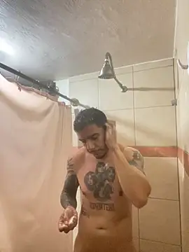 Snapshot of Molly1993rrrrrrrf chatting on November 6, 2025, 1:37 pm Molly1993rrrrrrrf online show from November 6, 2025, 1:37 pm