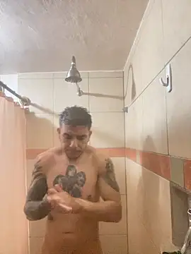 Snapshot of Molly1993rrrrrrrf chatting on November 10, 2025, 1:38 pm Molly1993rrrrrrrf online show from November 10, 2025, 1:38 pm