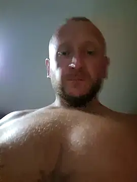 RomWoolf online show from September 17, 2025, 9:39 pm