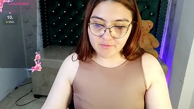 Snapshot of conniejames_m chatting on June 11, 2026, 12:24 pm conniejames m online show from June 11, 2026, 12:24 pm