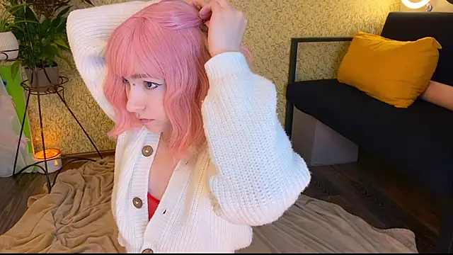 Snapshot of EmmyAmbros chatting on October 18, 2025, 6:43 pm EmmyAmbros online show from October 18, 2025, 6:43 pm