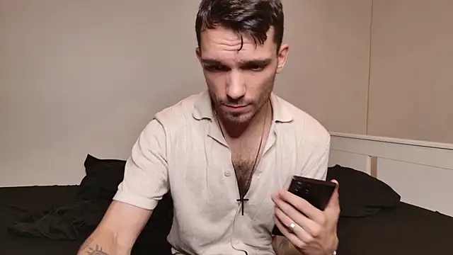 JackDesFeux online show from August 4, 2026, 3:49 pm