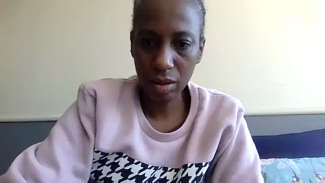 Snapshot of AfricanPrincesss2 chatting on August 4, 2026, 7:57 am AfricanPrincesss2 online show from August 4, 2026, 7:57 am