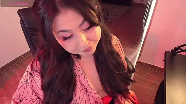 Snapshot of Lena_sweetx chatting on October 14, 2025, 7:03 pm Lena sweetx online show from October 14, 2025, 7:03 pm