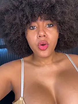 kendall coxx online show from December 4, 2025, 8:35 am