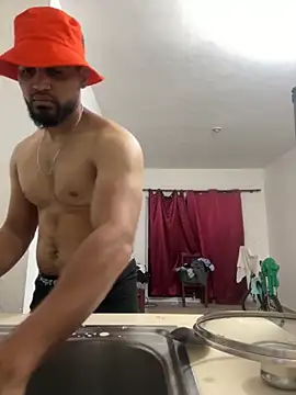 luismanuel 1998 online show from March 28, 2026, 12:00 am
