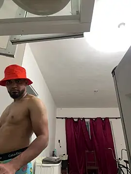 luismanuel 1998 online show from March 3, 2026, 3:02 am