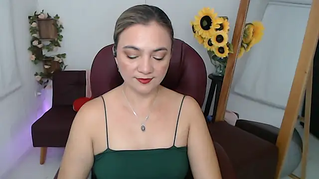 Snapshot of ana_milf chatting on June 18, 2026, 3:17 pm ana milf online show from June 18, 2026, 3:17 pm