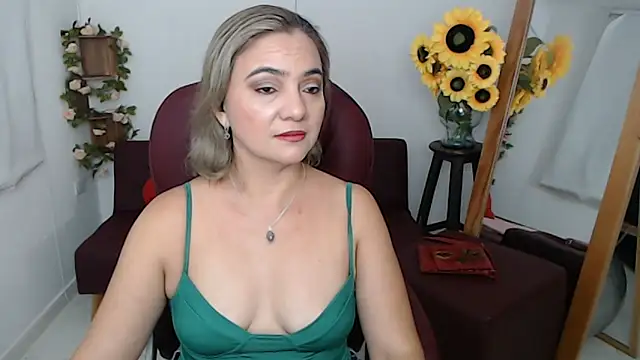 Snapshot of ana_milf chatting on June 2, 2026, 2:06 pm ana milf online show from June 2, 2026, 2:06 pm