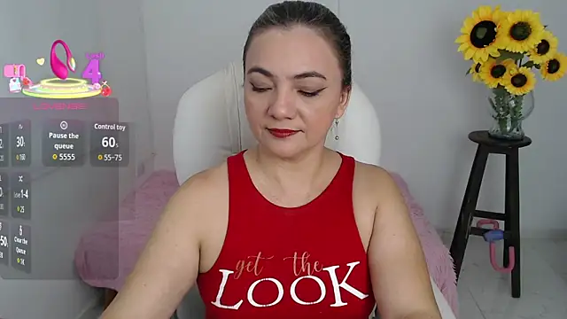 ana milf online show from October 1, 2025, 12:42 pm