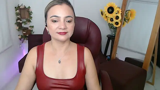 Snapshot of ana_milf chatting on June 24, 2026, 4:27 pm ana milf online show from June 24, 2026, 4:27 pm