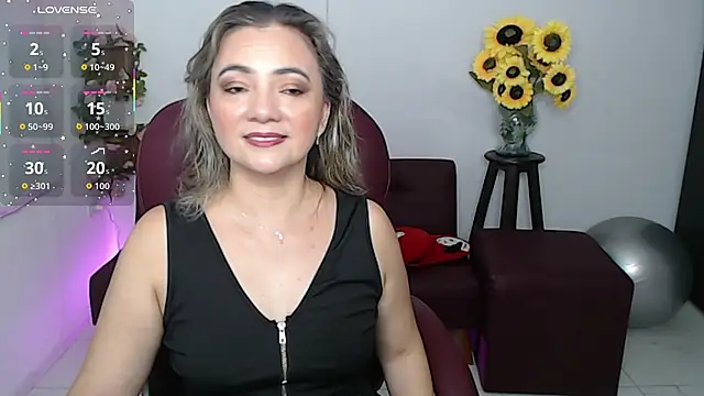 ana milf online show from March 24, 2026, 12:38 pm