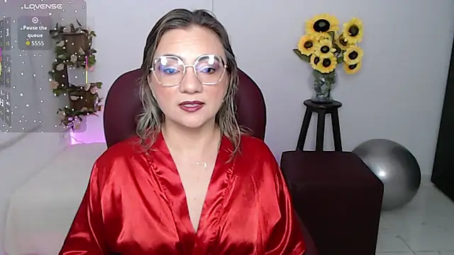 ana milf online show from March 15, 2026, 11:50 am