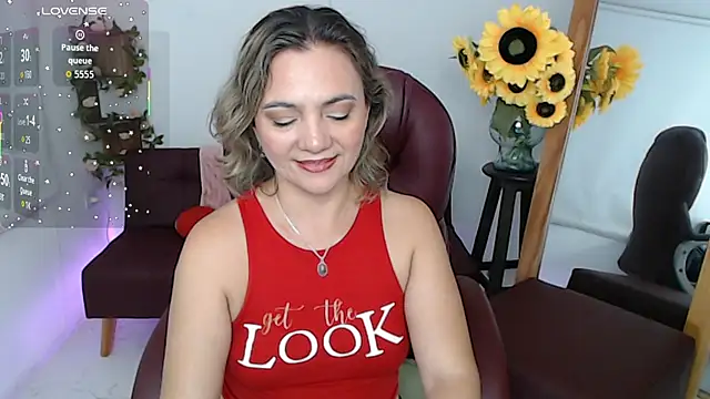 Snapshot of ana_milf chatting on July 28, 2026, 3:21 pm ana milf online show from July 28, 2026, 3:21 pm