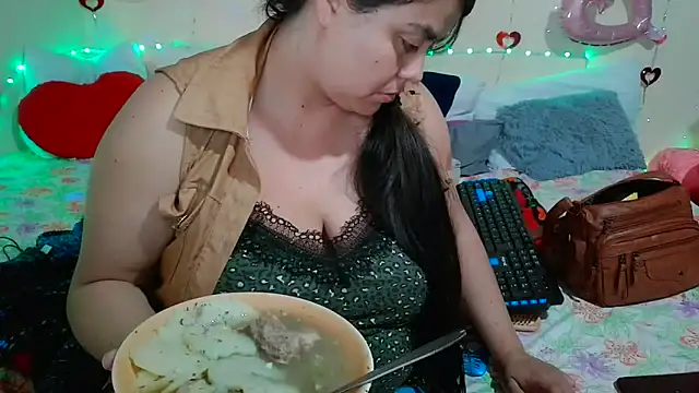 Snapshot of celestehot707rs chatting on June 10, 2026, 11:17 pm celestehot707rs online show from June 10, 2026, 11:17 pm